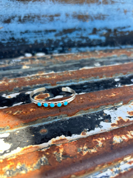 Baby 5 stone cuff