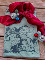 Santa smokin' tee
